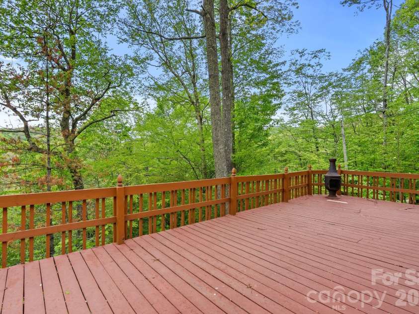 285 Glenaire Drive, Mars Hill, NC 28754.  MLS# CAR4380498, YatesRealty ID 22052. 