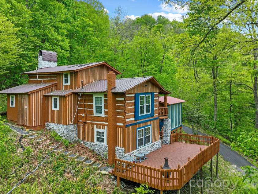 285 Glenaire Drive, Mars Hill, NC 28754.  MLS# CAR4380498, YatesRealty ID 22052. 