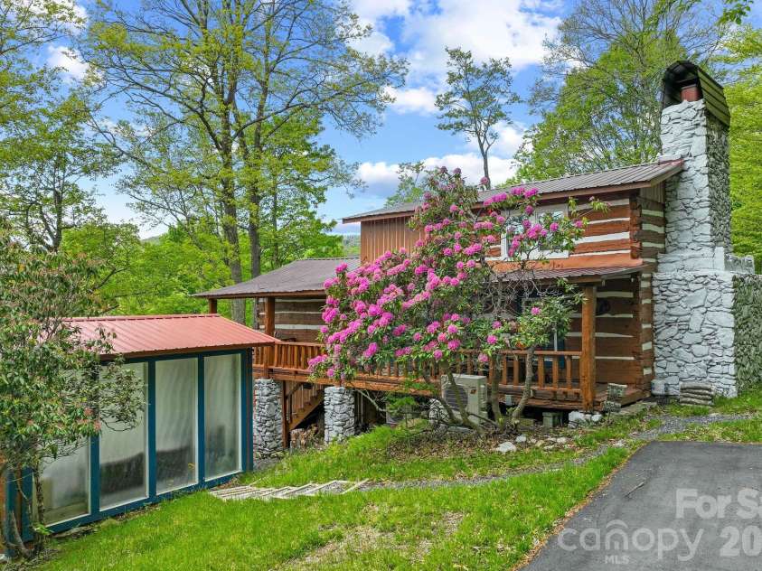 285 Glenaire Drive, Mars Hill, NC 28754.  MLS# CAR4380498, YatesRealty ID 22052. 