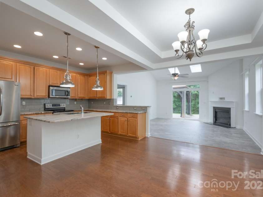 11945 Red Rust Lane, Charlotte, NC 28277.  MLS# CAR4258421, YatesRealty ID 22054. 