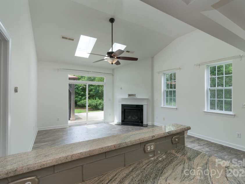 11945 Red Rust Lane, Charlotte, NC 28277.  MLS# CAR4258421, YatesRealty ID 22054. 