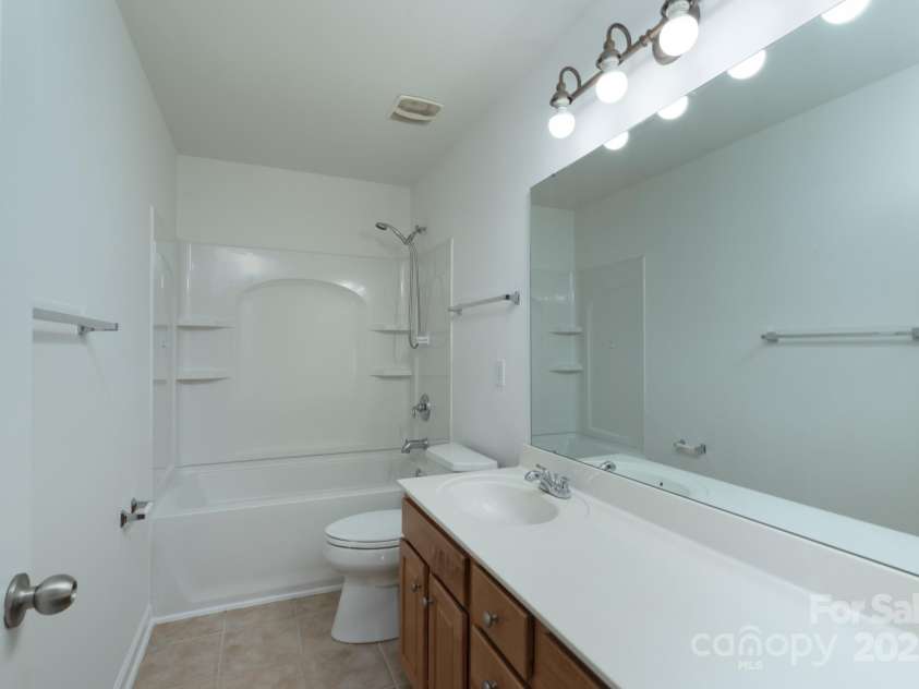 11945 Red Rust Lane, Charlotte, NC 28277.  MLS# CAR4258421, YatesRealty ID 22054. 