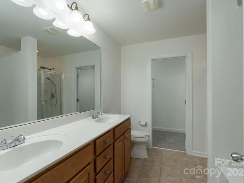 11945 Red Rust Lane, Charlotte, NC 28277.  MLS# CAR4258421, YatesRealty ID 22054. 