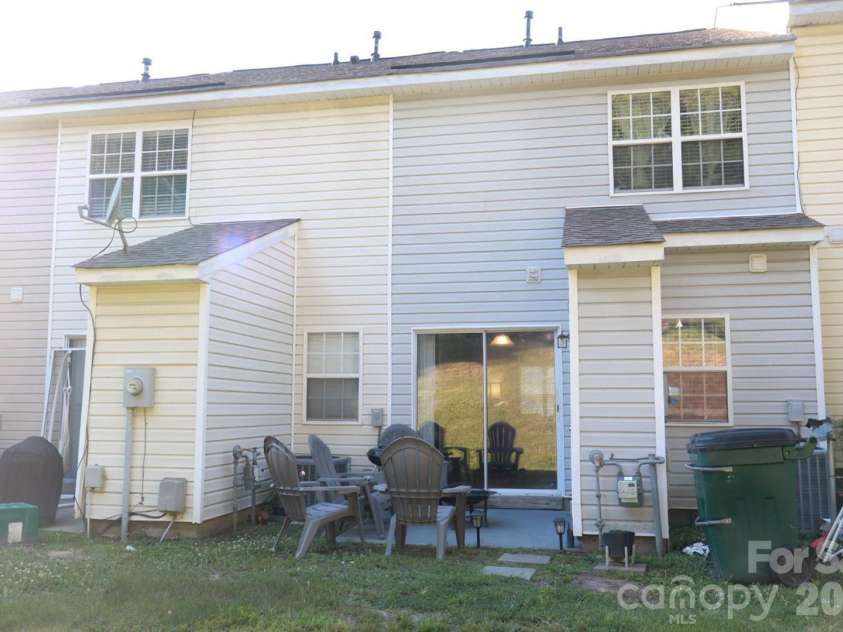 12331 Bluestem Lane, Charlotte, NC 28277.  MLS# CAR4378995, YatesRealty ID 22054. 
