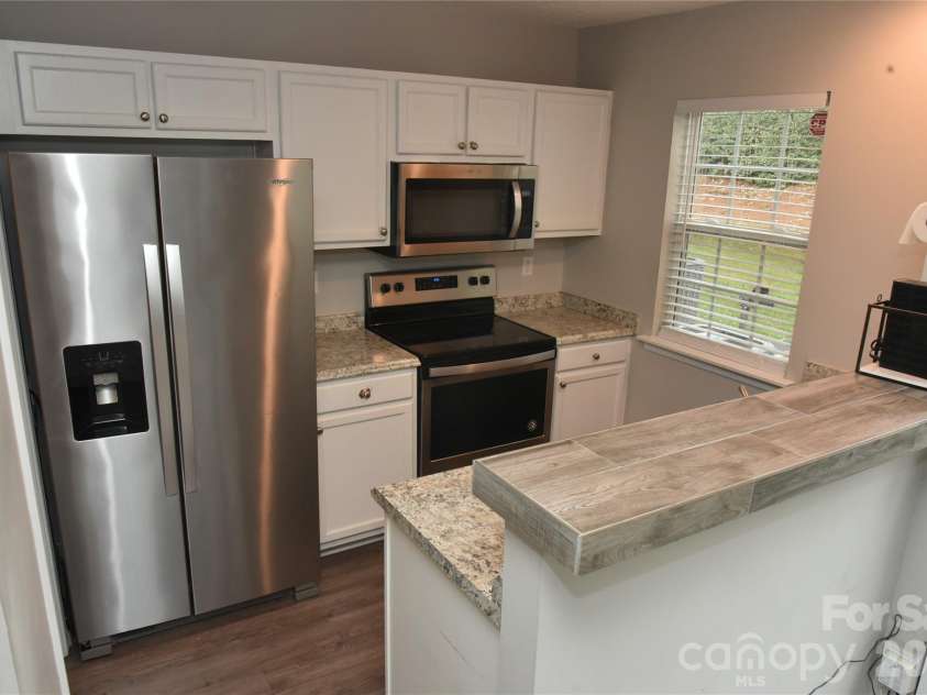 12331 Bluestem Lane, Charlotte, NC 28277.  MLS# CAR4378995, YatesRealty ID 22054. 