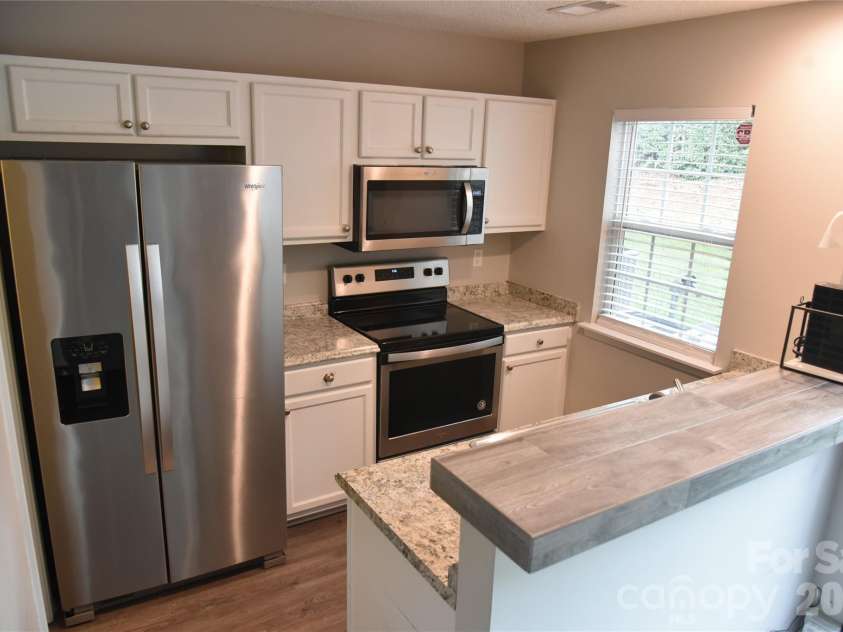 12331 Bluestem Lane, Charlotte, NC 28277.  MLS# CAR4378995, YatesRealty ID 22054. 