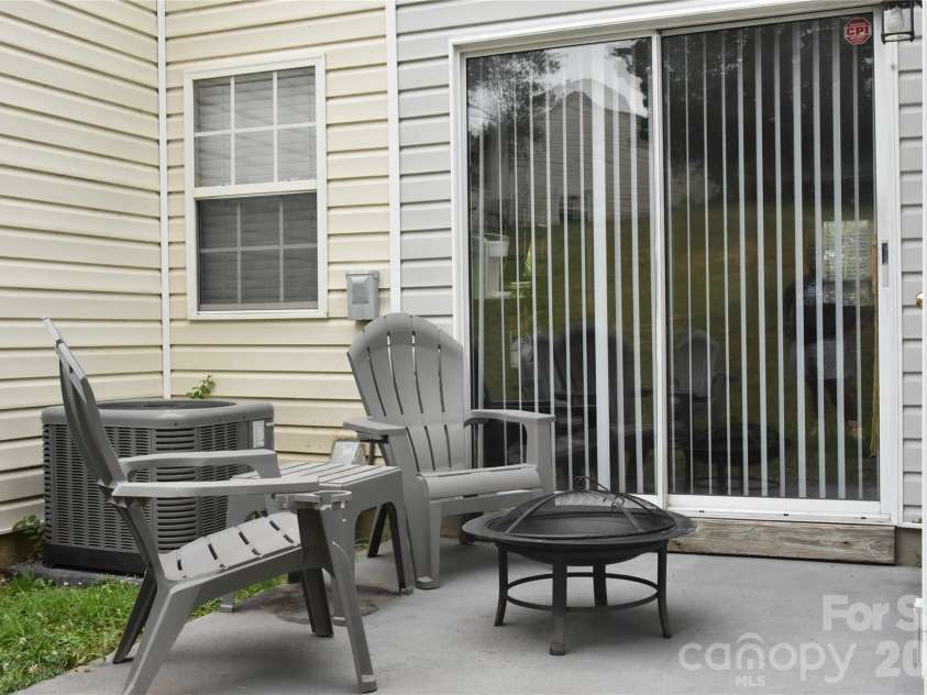 12331 Bluestem Lane, Charlotte, NC 28277.  MLS# CAR4378995, YatesRealty ID 22054. 
