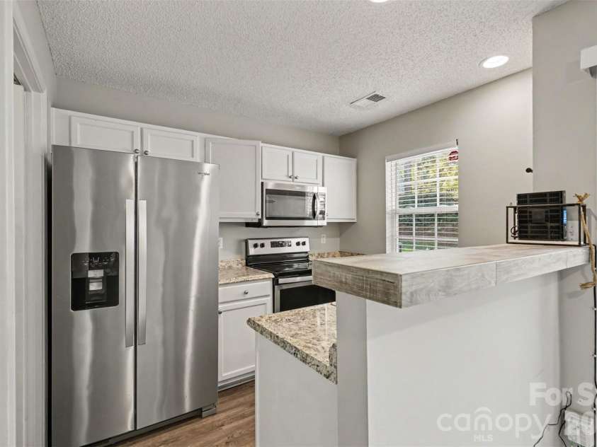 12331 Bluestem Lane, Charlotte, NC 28277.  MLS# CAR4415058, YatesRealty ID 22054. 