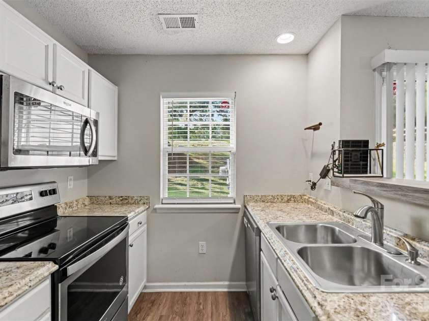 12331 Bluestem Lane, Charlotte, NC 28277.  MLS# CAR4415058, YatesRealty ID 22054. 