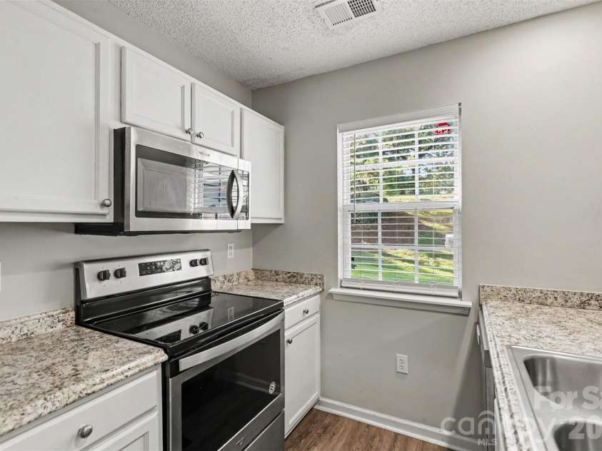 12331 Bluestem Lane, Charlotte, NC 28277.  MLS# CAR4415058, YatesRealty ID 22054. 
