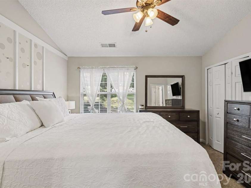 12331 Bluestem Lane, Charlotte, NC 28277.  MLS# CAR4415058, YatesRealty ID 22054. 
