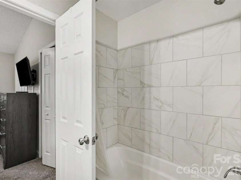 12331 Bluestem Lane, Charlotte, NC 28277.  MLS# CAR4415058, YatesRealty ID 22054. 