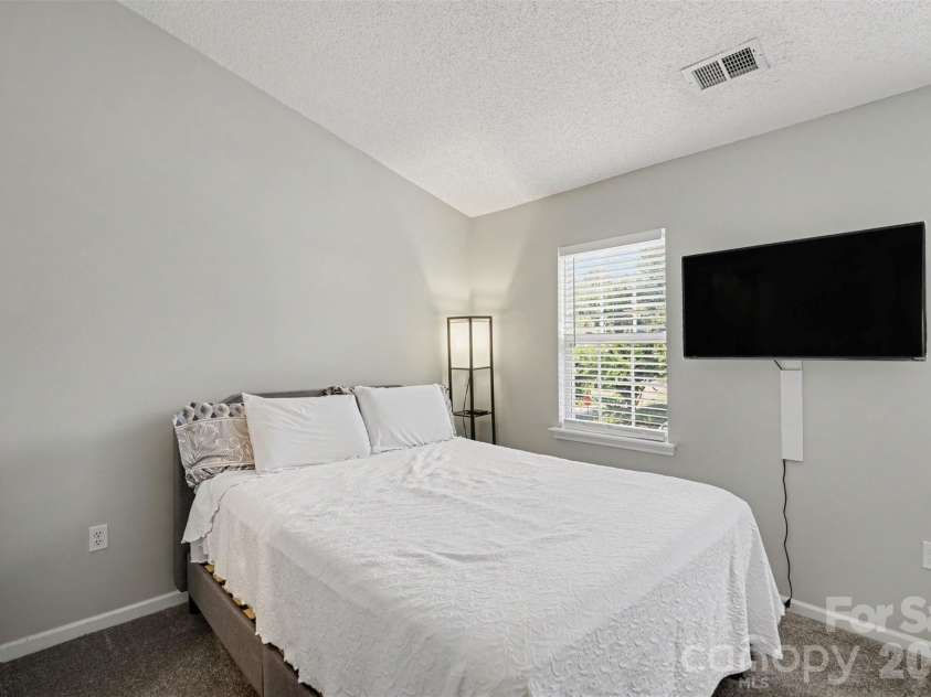 12331 Bluestem Lane, Charlotte, NC 28277.  MLS# CAR4415058, YatesRealty ID 22054. 