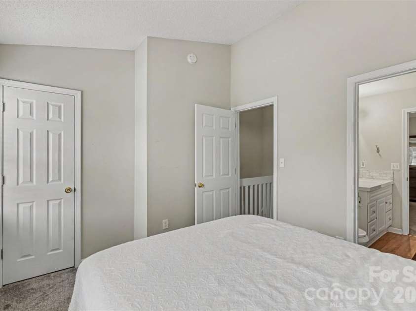 12331 Bluestem Lane, Charlotte, NC 28277.  MLS# CAR4415058, YatesRealty ID 22054. 