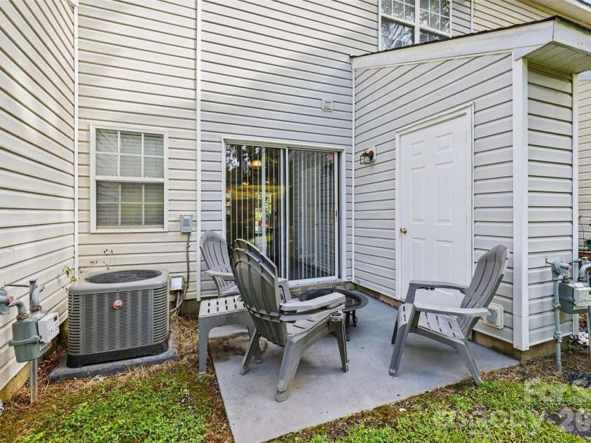 12331 Bluestem Lane, Charlotte, NC 28277.  MLS# CAR4415058, YatesRealty ID 22054. 