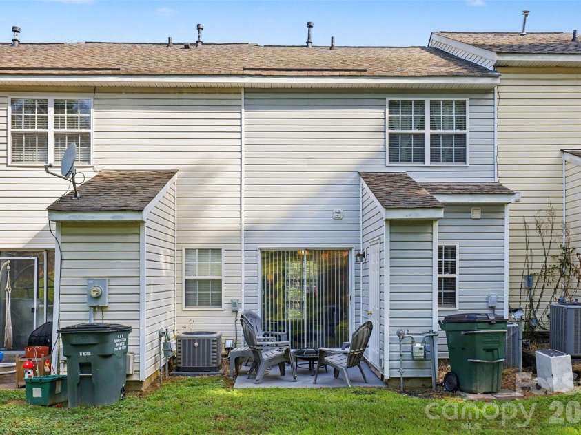 12331 Bluestem Lane, Charlotte, NC 28277.  MLS# CAR4415058, YatesRealty ID 22054. 