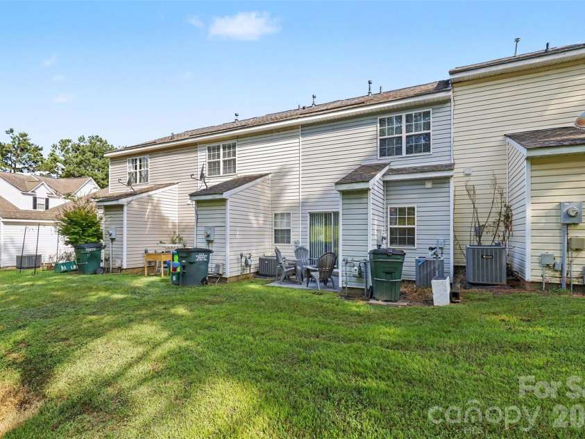 12331 Bluestem Lane, Charlotte, NC 28277.  MLS# CAR4415058, YatesRealty ID 22054. 