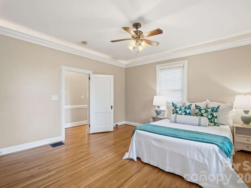 1624 New Hope Road, Gastonia, NC 28054.  MLS# CAR4379831, YatesRealty ID 22055. 