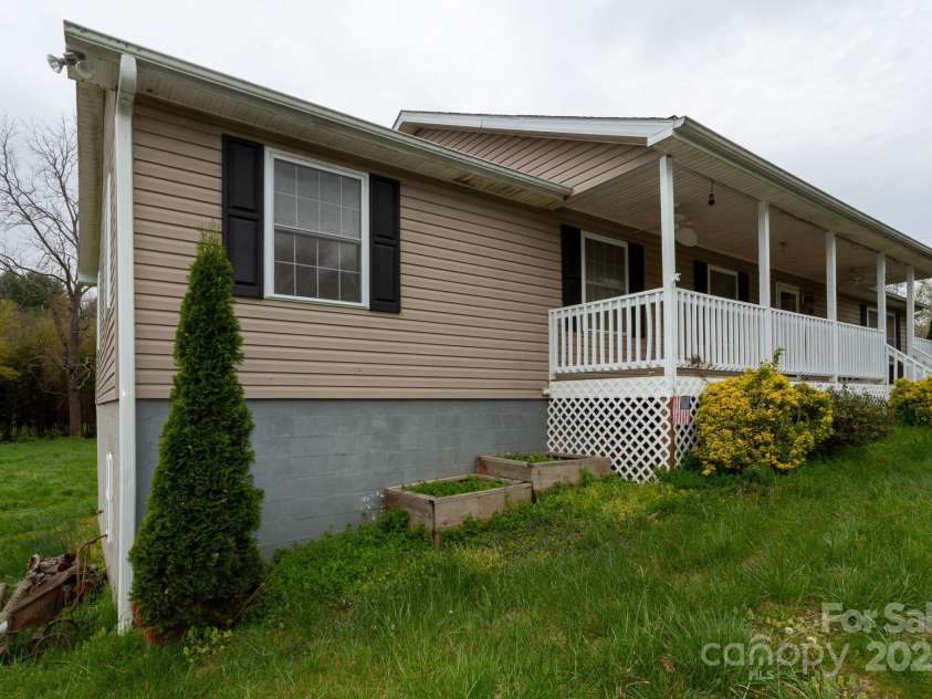 293 Gap Creek Road, Fletcher, NC 28732.  MLS# CAR4244795, YatesRealty ID 22055. 