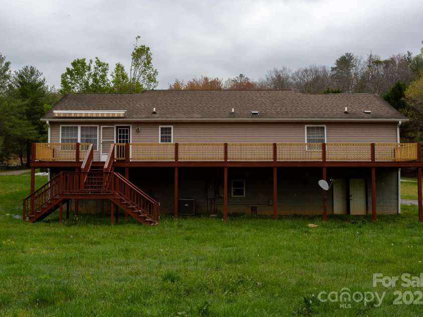 293 Gap Creek Road, Fletcher, NC 28732.  MLS# CAR4244795, YatesRealty ID 22055. 