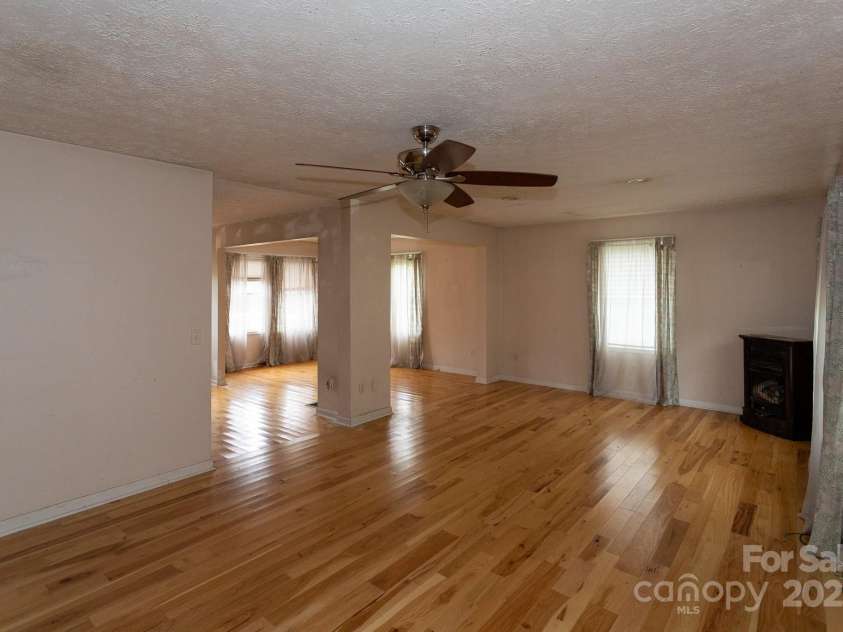 293 Gap Creek Road, Fletcher, NC 28732.  MLS# CAR4244795, YatesRealty ID 22055. 