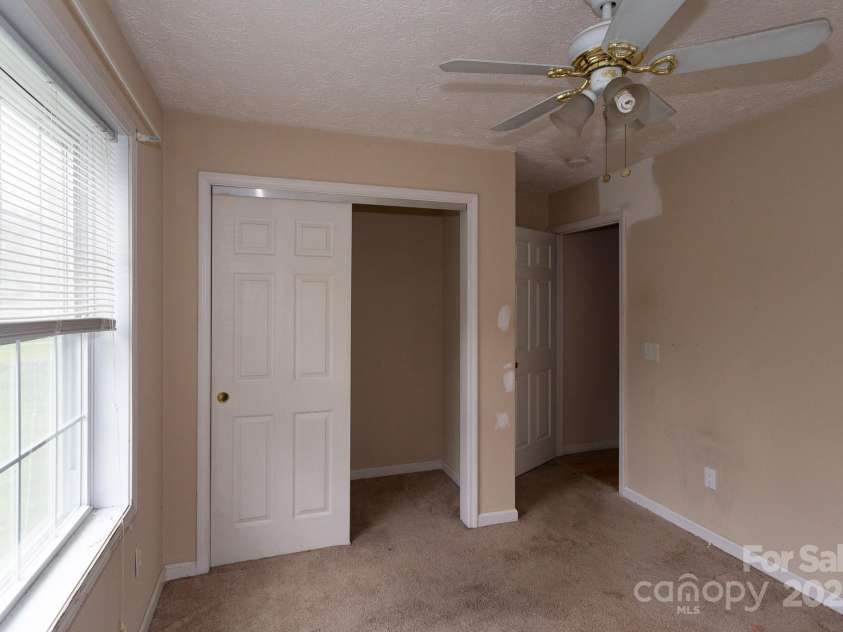 293 Gap Creek Road, Fletcher, NC 28732.  MLS# CAR4244795, YatesRealty ID 22055. 