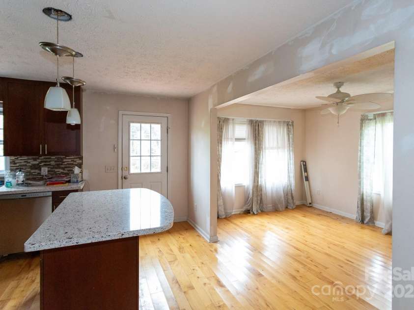 293 Gap Creek Road, Fletcher, NC 28732.  MLS# CAR4244795, YatesRealty ID 22055. 