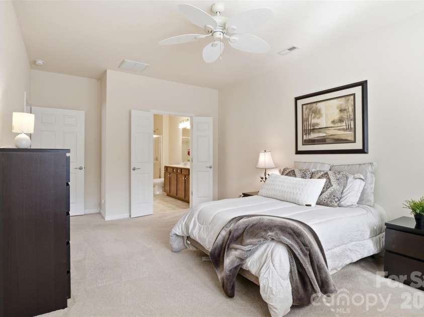 9016 Smokey Hill Lane, Fort Mill, SC 29707.  MLS# CAR4379409, YatesRealty ID 22056. 