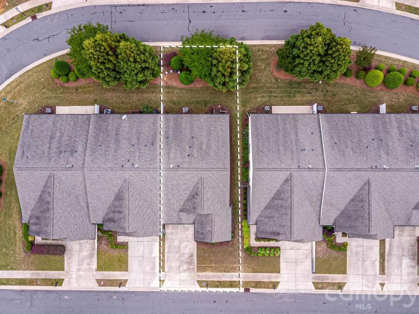 9016 Smokey Hill Lane, Fort Mill, SC 29707.  MLS# CAR4379409, YatesRealty ID 22056. 