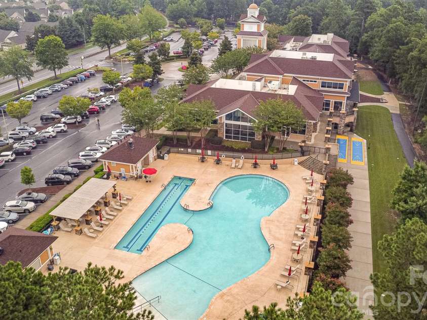 9016 Smokey Hill Lane, Fort Mill, SC 29707.  MLS# CAR4379409, YatesRealty ID 22056. 