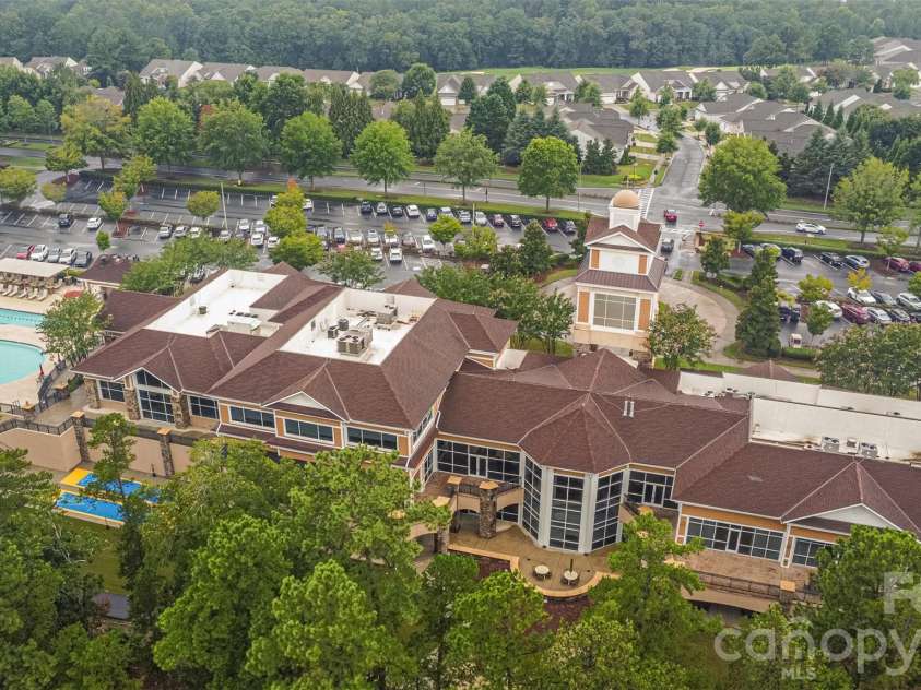 9016 Smokey Hill Lane, Fort Mill, SC 29707.  MLS# CAR4379409, YatesRealty ID 22056. 