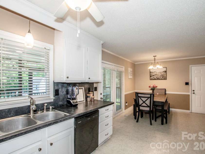 2426 Ashford Drive, Newton, NC 28658.  MLS# CAR4382287, YatesRealty ID 22057. 