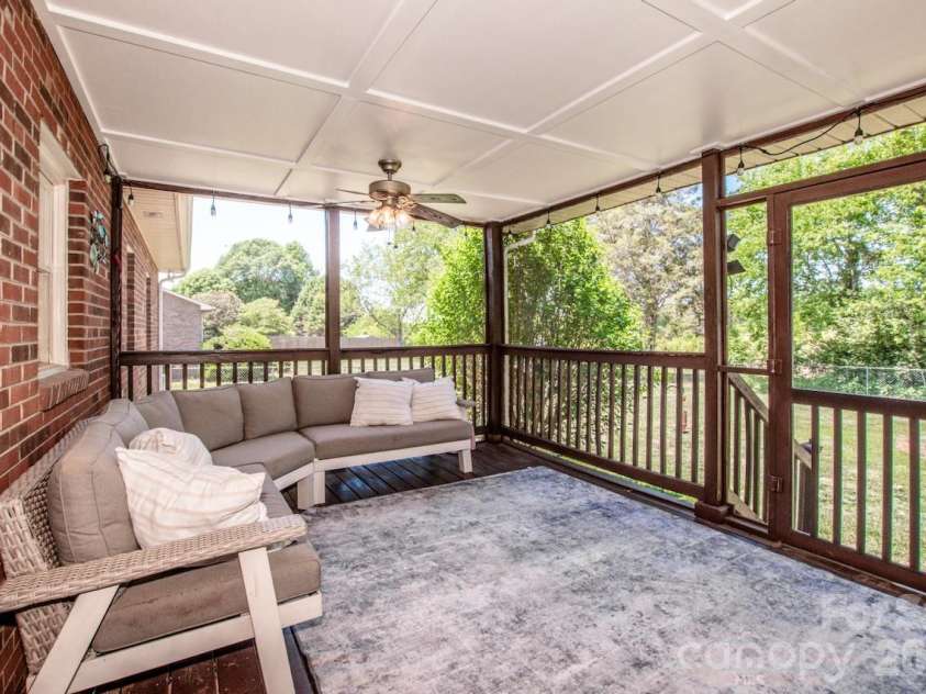 2426 Ashford Drive, Newton, NC 28658.  MLS# CAR4382287, YatesRealty ID 22057. 