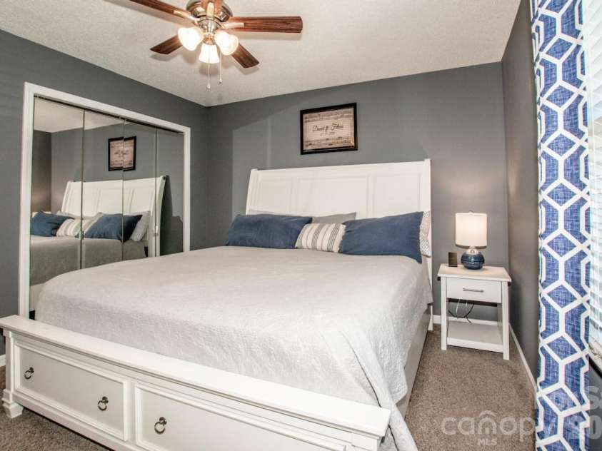 2426 Ashford Drive, Newton, NC 28658.  MLS# CAR4382287, YatesRealty ID 22057. 
