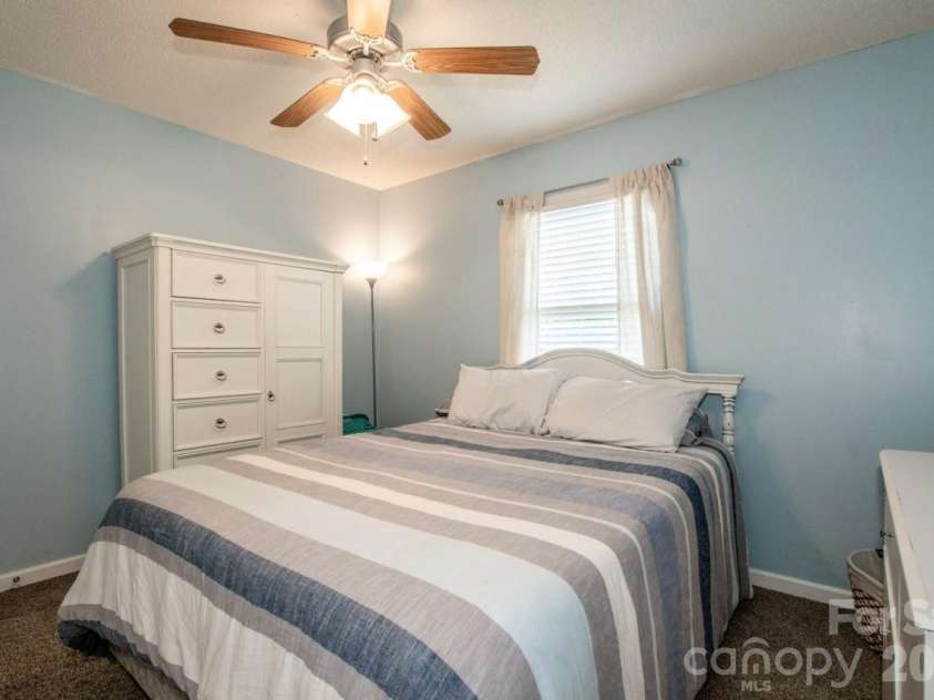 2426 Ashford Drive, Newton, NC 28658.  MLS# CAR4382287, YatesRealty ID 22057. 
