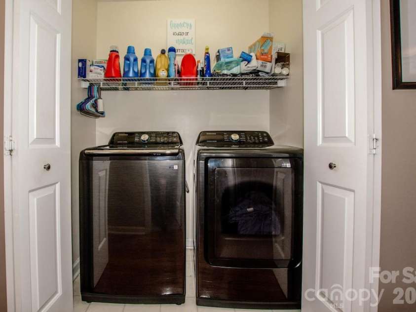 2426 Ashford Drive, Newton, NC 28658.  MLS# CAR4382287, YatesRealty ID 22057. 