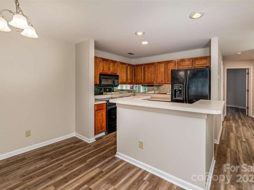 302 Northwest Drive, Davidson, NC 28036.  MLS# CAR4261472, YatesRealty ID 22057. 