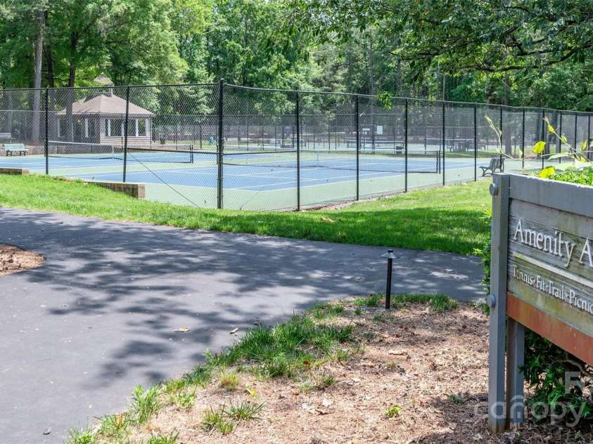 302 Northwest Drive, Davidson, NC 28036.  MLS# CAR4261472, YatesRealty ID 22057. 