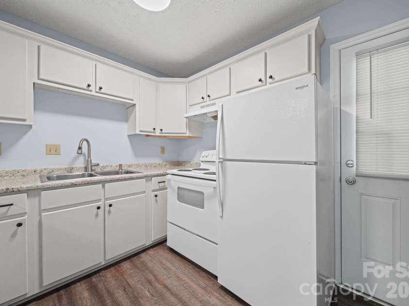 604 Leander Street, Shelby, NC 28152.  MLS# CAR4382388, YatesRealty ID 22058. 