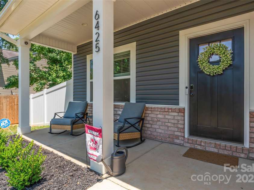 6425 Pamela Street, Huntersville, NC 28078.  MLS# CAR4271629, YatesRealty ID 22058. 