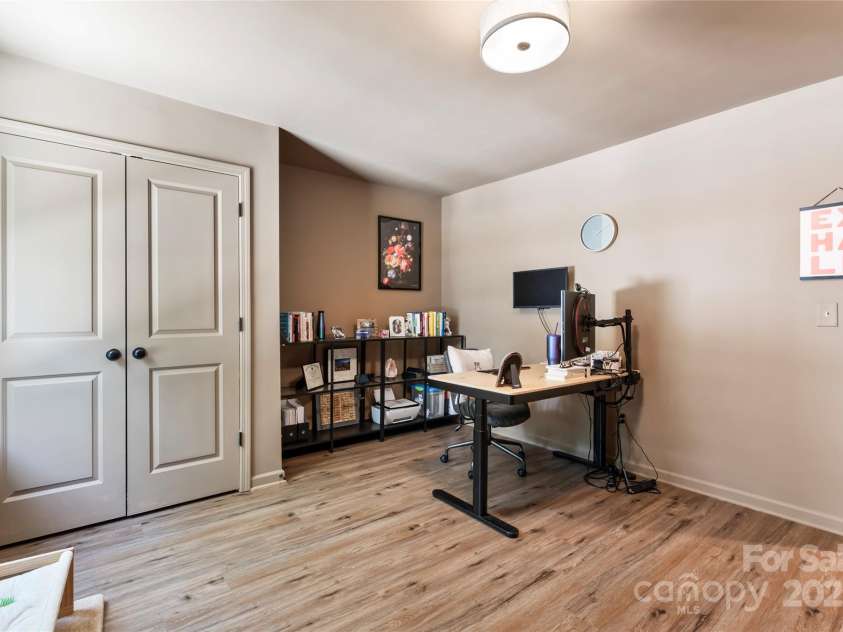 6425 Pamela Street, Huntersville, NC 28078.  MLS# CAR4271629, YatesRealty ID 22058. 