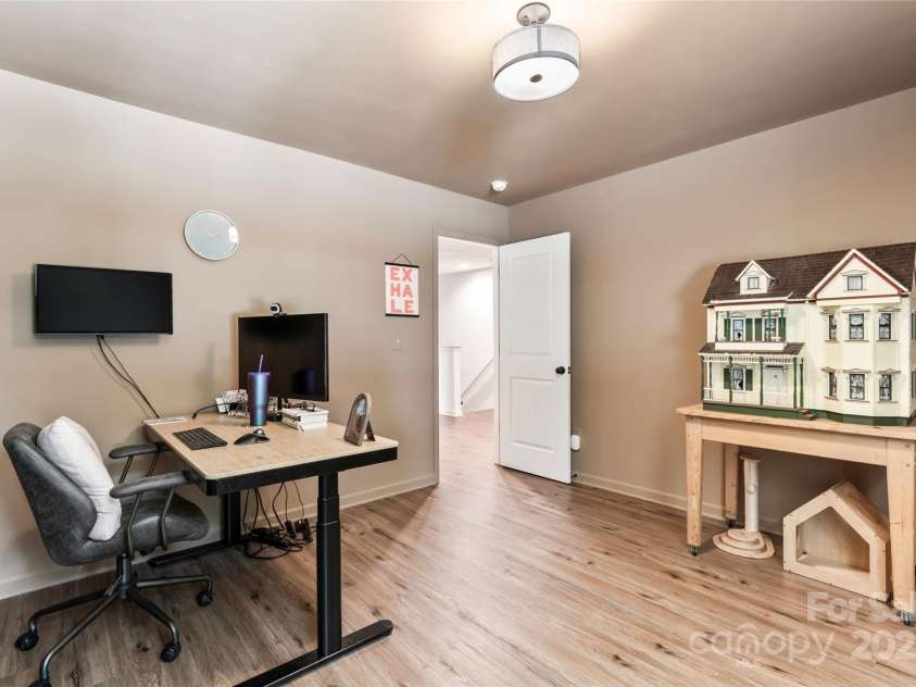6425 Pamela Street, Huntersville, NC 28078.  MLS# CAR4271629, YatesRealty ID 22058. 