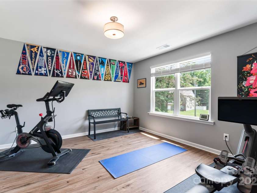 6425 Pamela Street, Huntersville, NC 28078.  MLS# CAR4271629, YatesRealty ID 22058. 