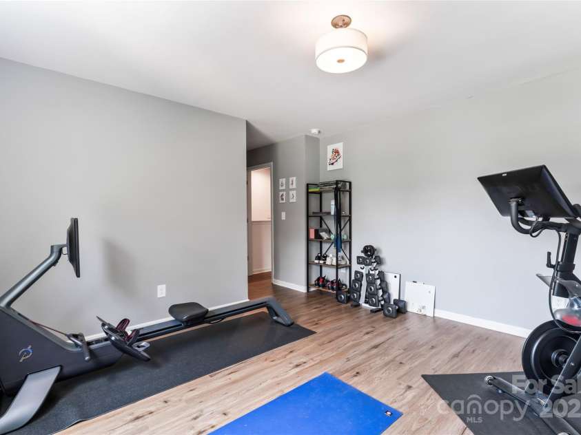 6425 Pamela Street, Huntersville, NC 28078.  MLS# CAR4271629, YatesRealty ID 22058. 