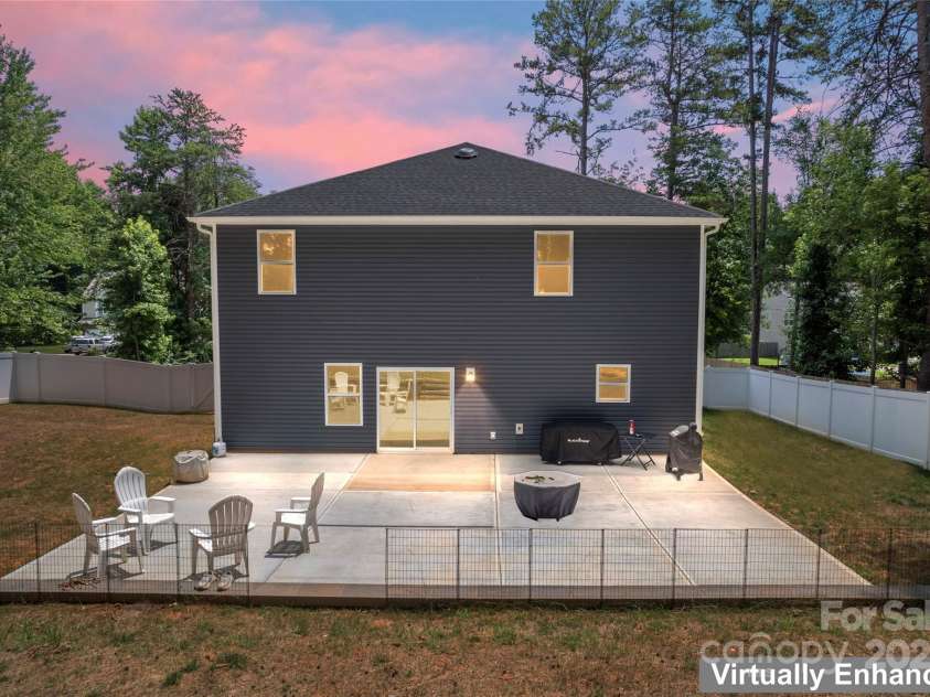 6425 Pamela Street, Huntersville, NC 28078.  MLS# CAR4271629, YatesRealty ID 22058. 