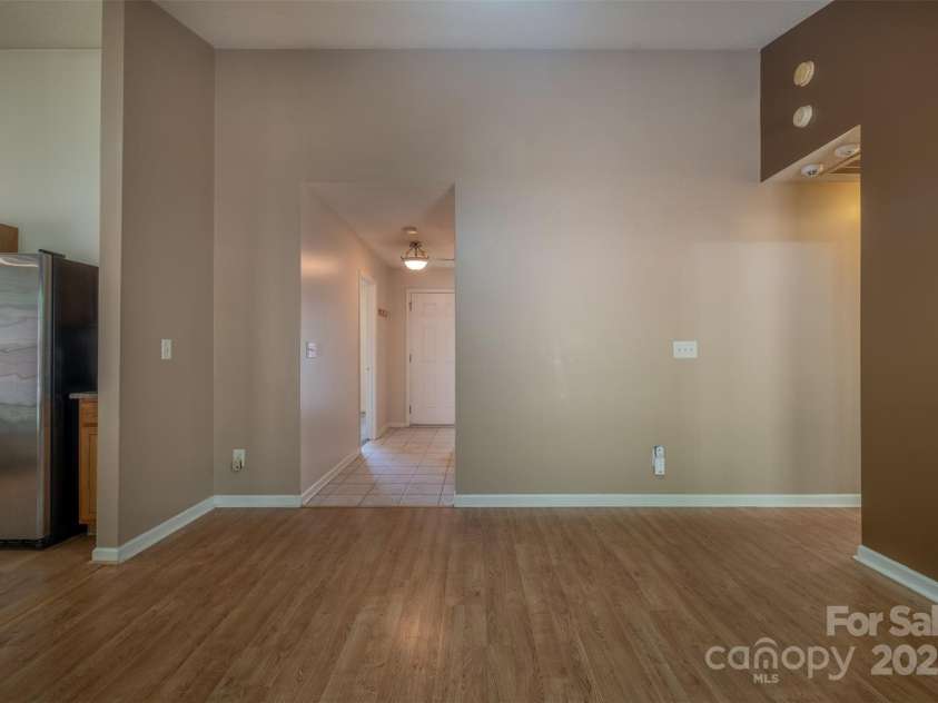 6808 Squirrels Foot Court, Charlotte, NC 28217.  MLS# CAR4252692, YatesRealty ID 22059. 