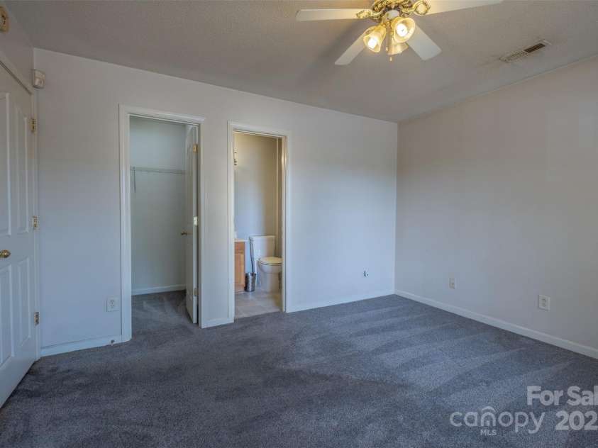 6808 Squirrels Foot Court, Charlotte, NC 28217.  MLS# CAR4252692, YatesRealty ID 22059. 