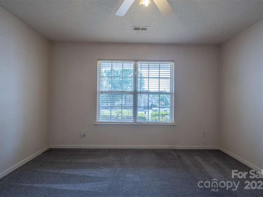 6808 Squirrels Foot Court, Charlotte, NC 28217.  MLS# CAR4252692, YatesRealty ID 22059. 