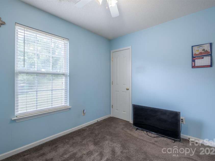 6808 Squirrels Foot Court, Charlotte, NC 28217.  MLS# CAR4252692, YatesRealty ID 22059. 