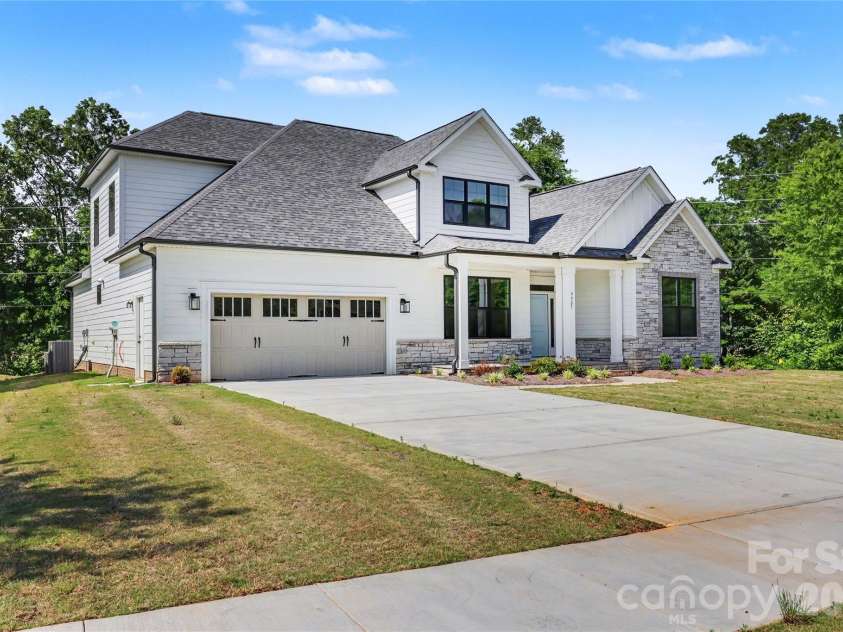 9925 Ardley Park Way, Mint Hill, NC 28227.  MLS# CAR4382478, YatesRealty ID 22059. 